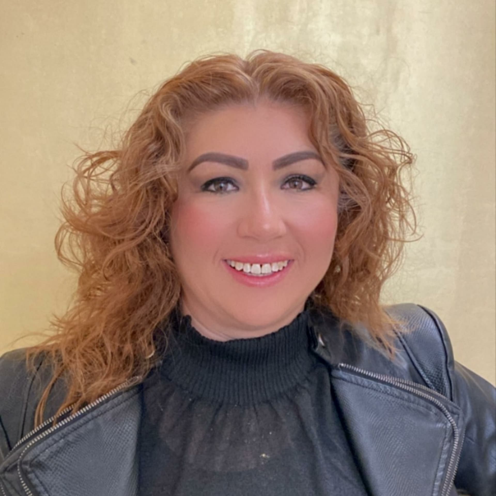 Gabi Aguayo - Podcasts