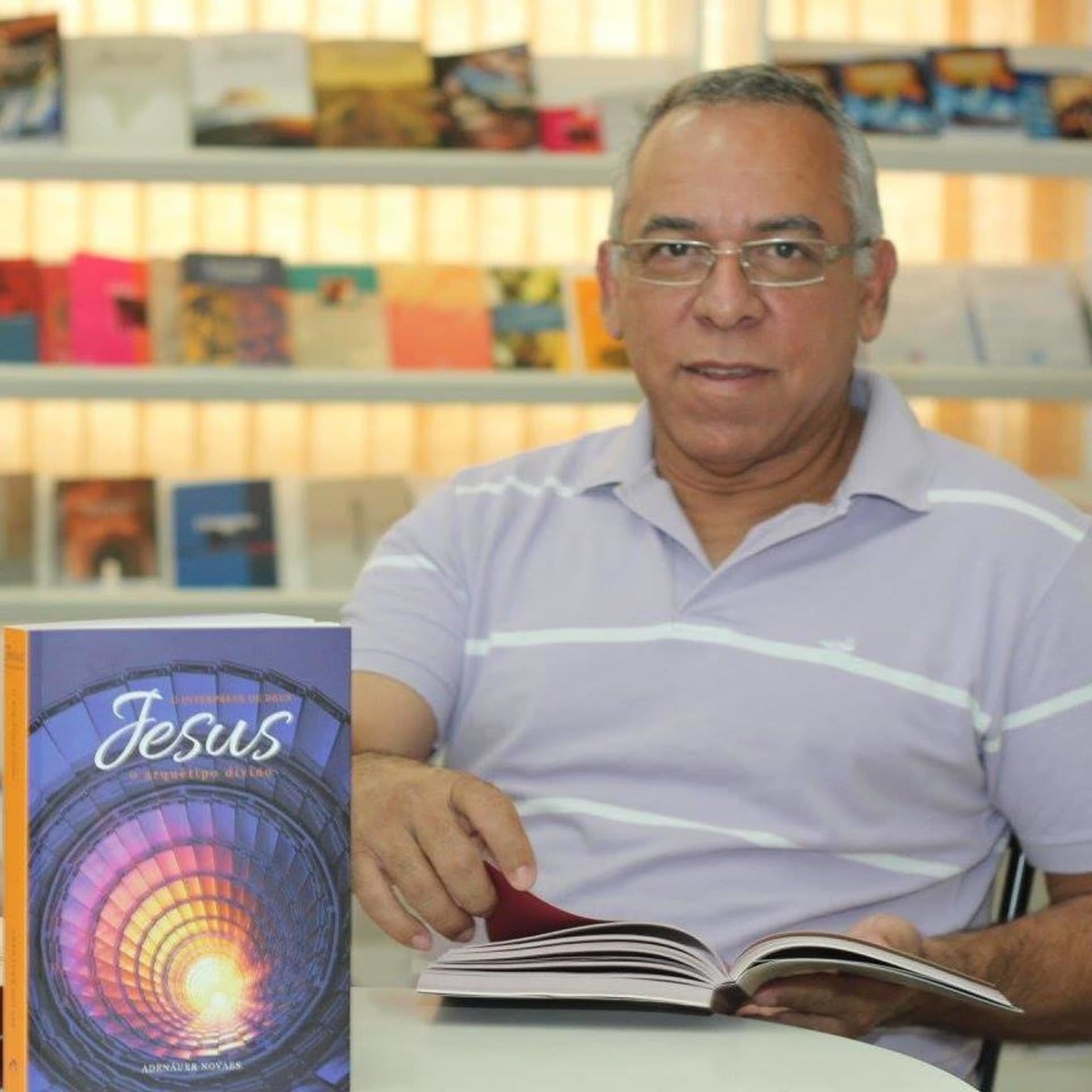 ADENÁUER NOVAES - Podcasts