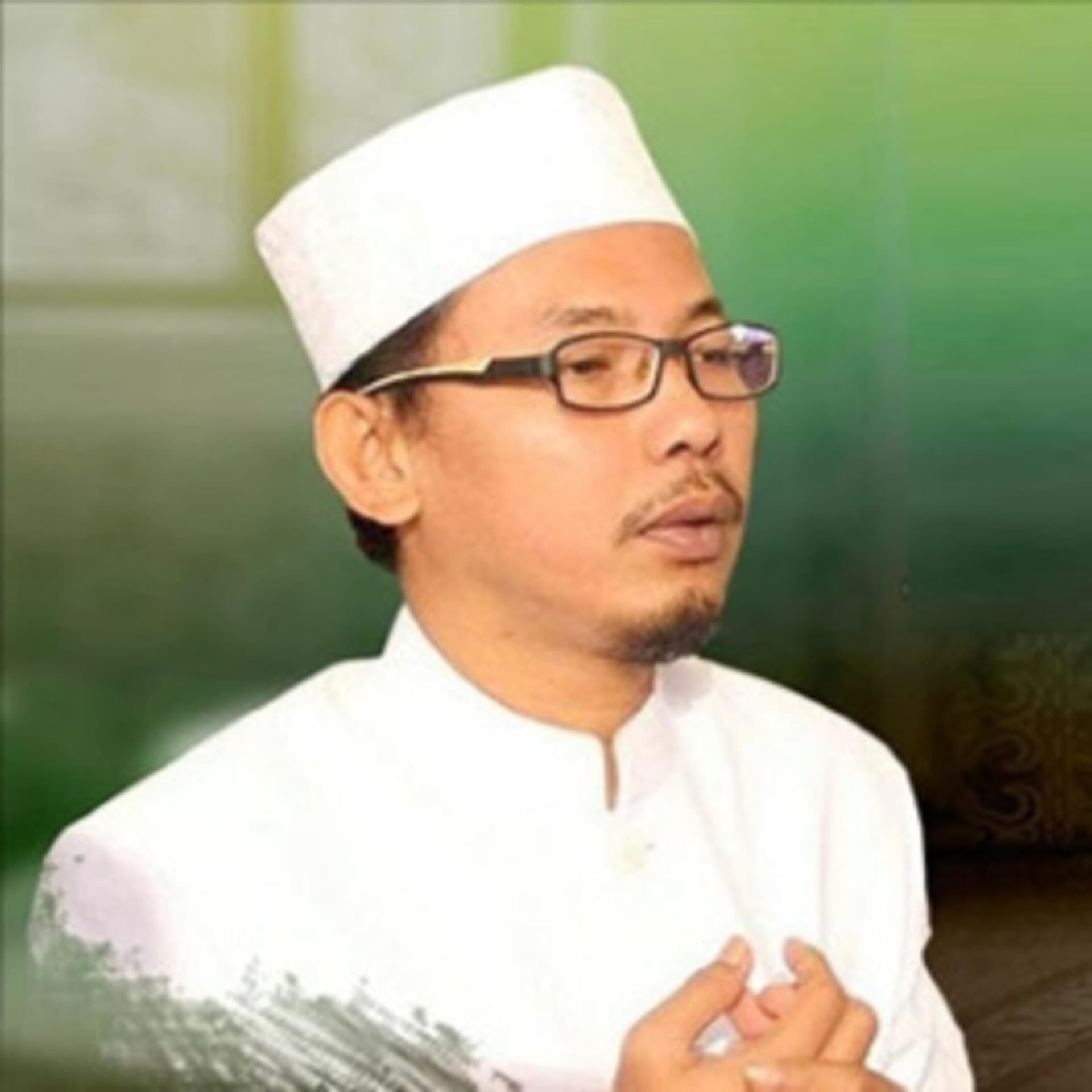 KH. Bisri Adib Hattani - Podcasts