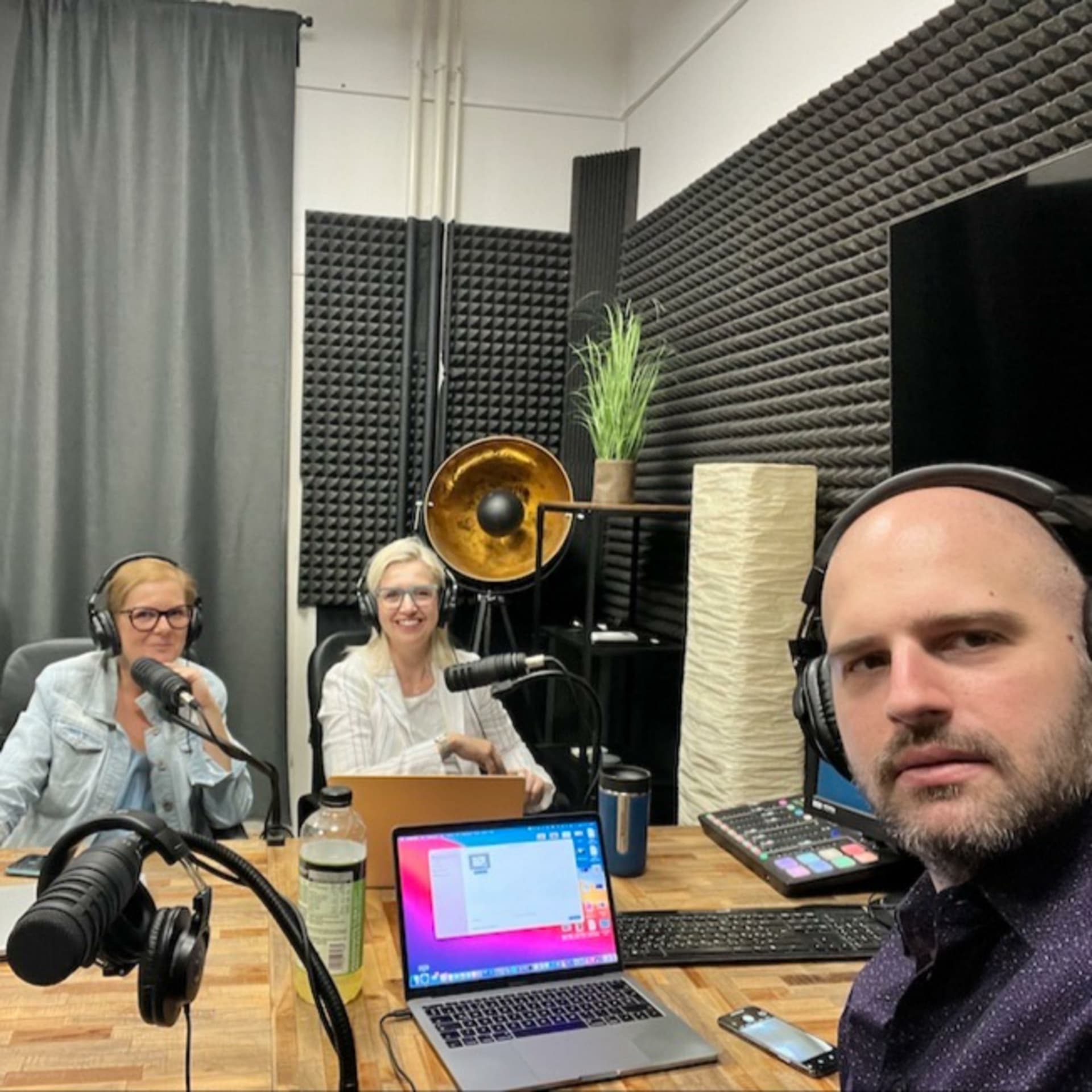 Optikai HangAdó - az optikus Podcast - Podcasts