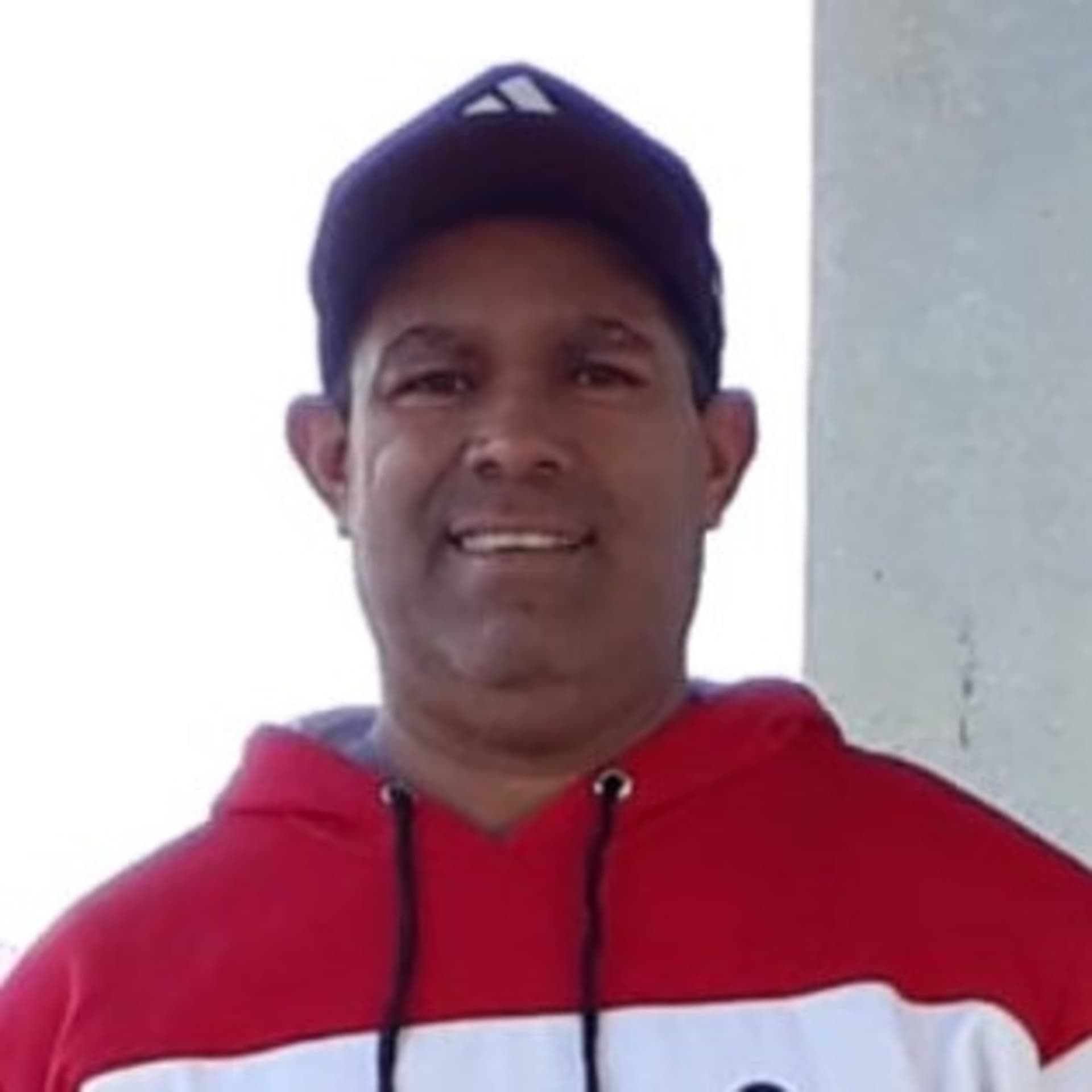 Adalberto RodriguesDevocional Deus é Vida - Podcasts