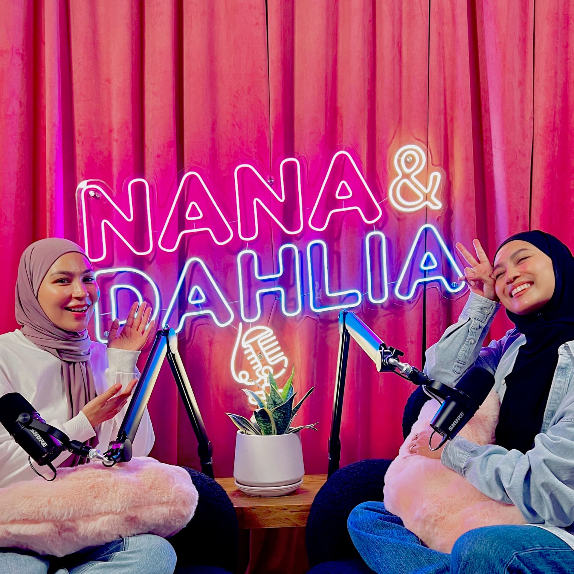 Nana & Dahlia - Podcasts