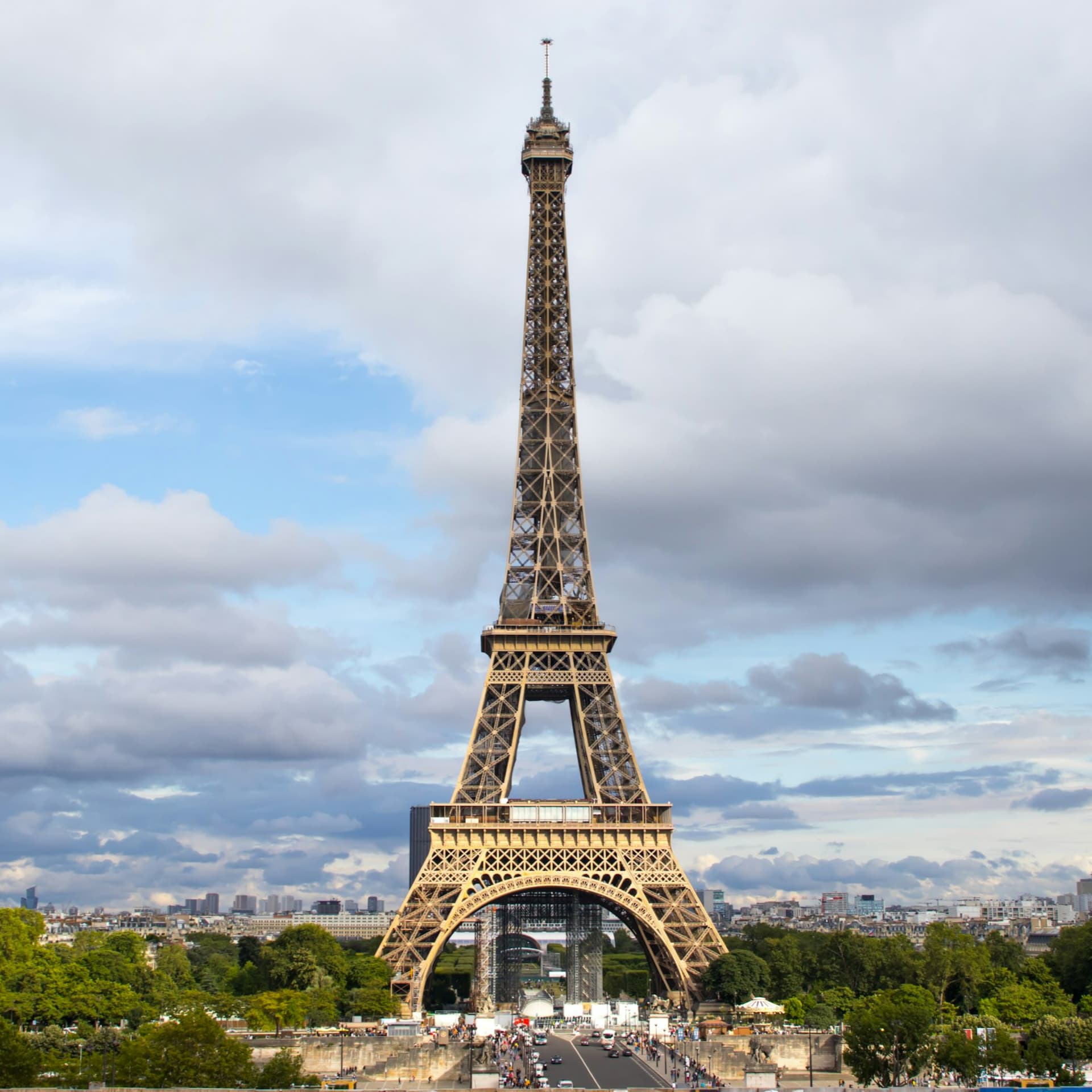 Visita guiada com áudio por Paris - Português - Podcasts