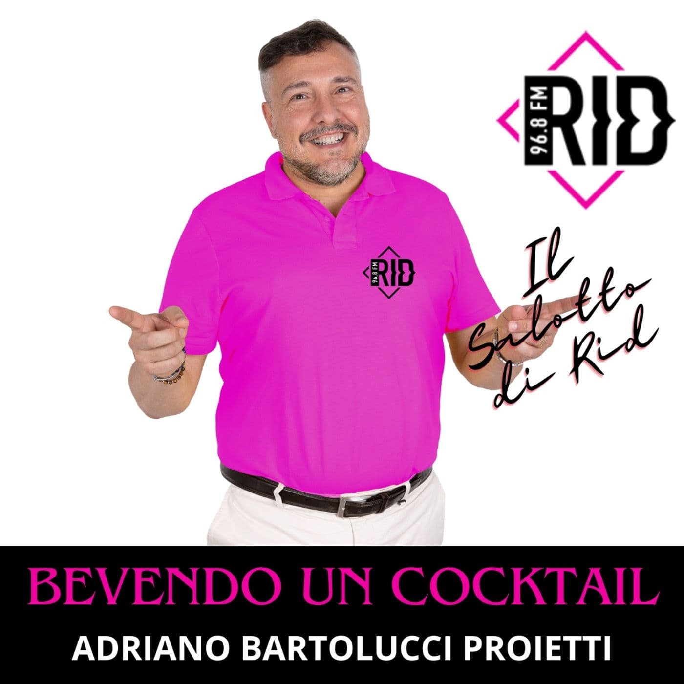 IL SALOTTO DI RID BEVENDO UN COCKTAIL