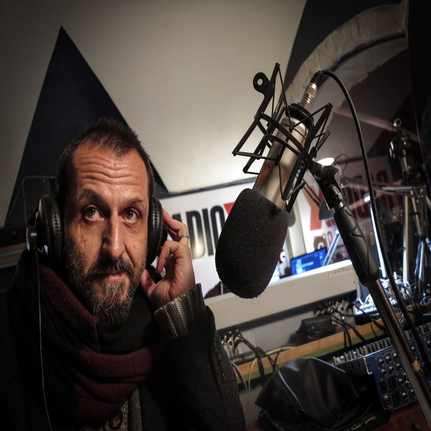 La terra è di chi la canta - Podcasts