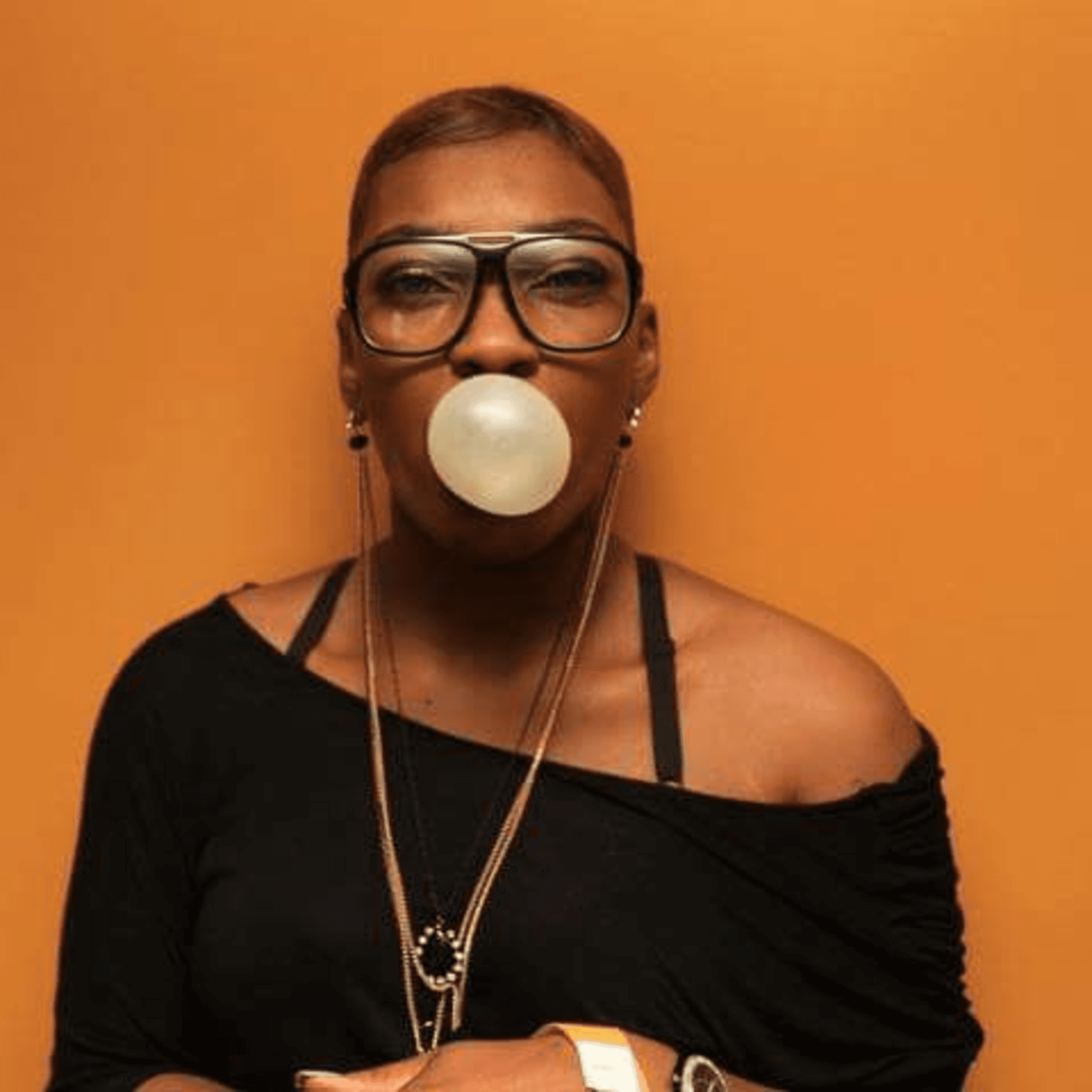 "Tell Me Sumthin GuD" w/ "Lady T" a/k/a? - Podcasts